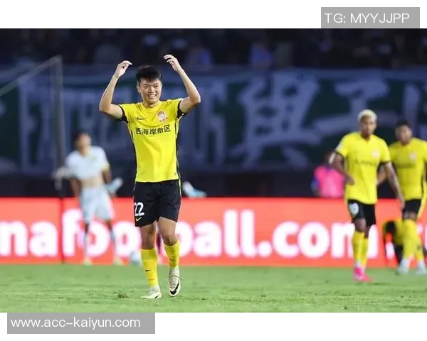 杨希加盟上海海港青岛西海岸转会消息即将官宣