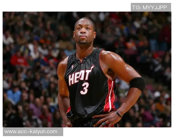 韦德儿子与前NBA球员阿马里贝利共同追寻重返NCAA的机会